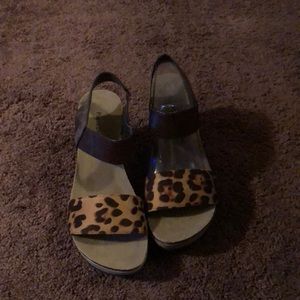 New pair of Ladies Leopard print Sandals